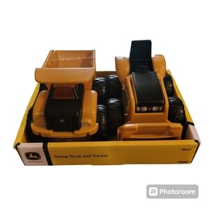 Dump Truck & Tractor With Loader John Deere Sandbox Construction 2 Pack Toys